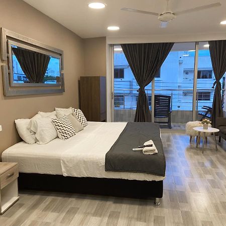 Aparta Estudio En El Edificio Bahia 79 Apartasuites Cartagena Exteriör bild